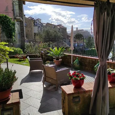 Il Piccolo Giardino Tatil Evi Perinaldo